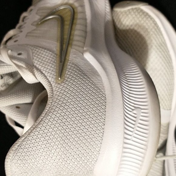 Nike Downshifter women size  7.5 - Picture 5 of 8